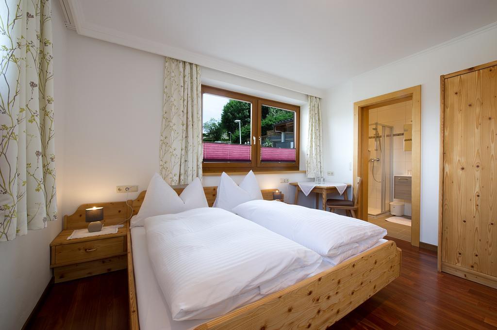 Pension Edelweiss Sankt Johann im Pongau Esterno foto
